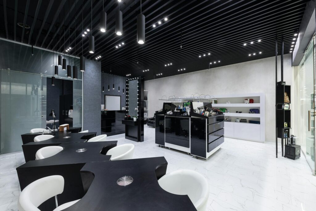 Digital marketing for beauty studios — modern salon